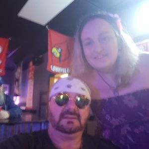 Meet your Posher, Charles